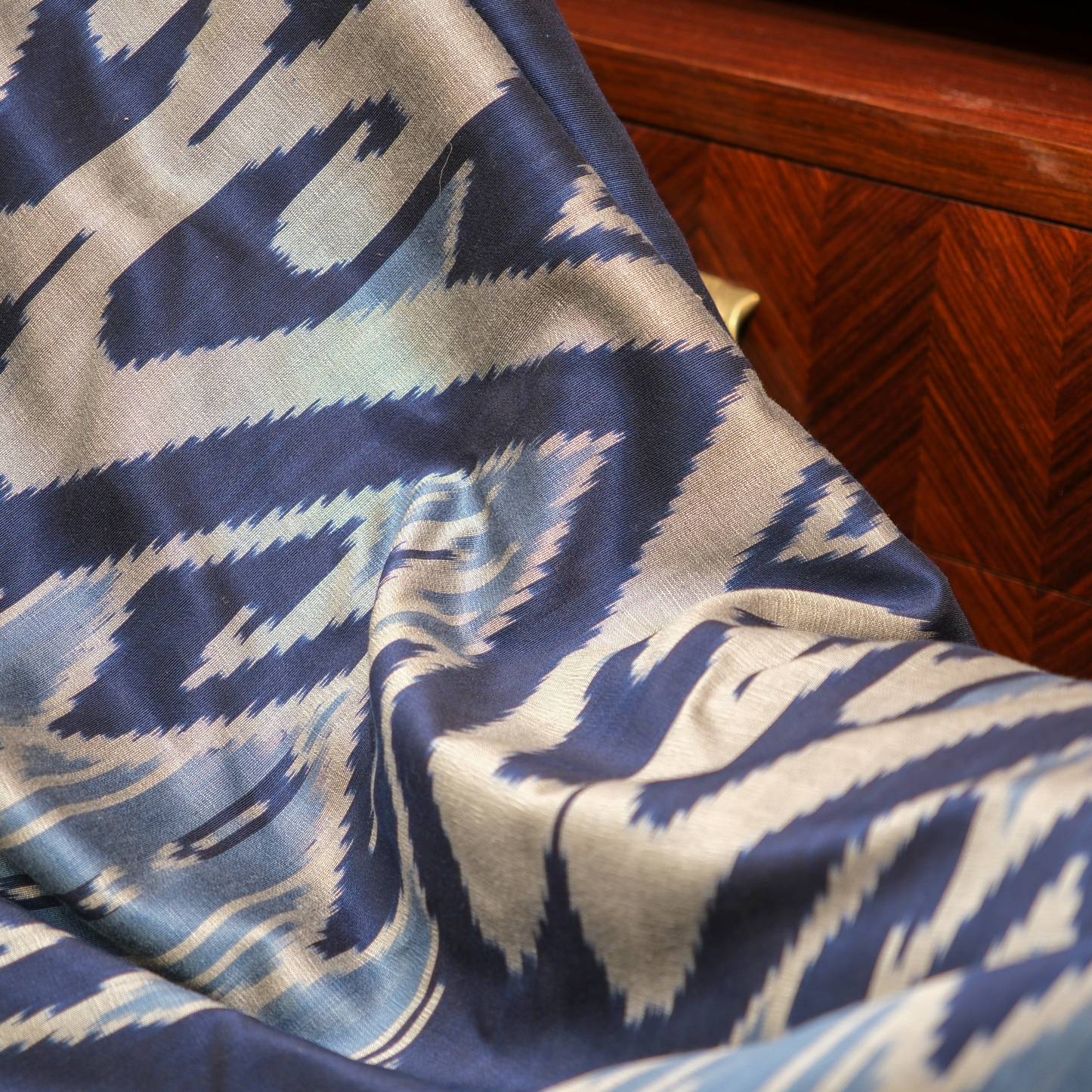 Silk Throw: Organ (blue)