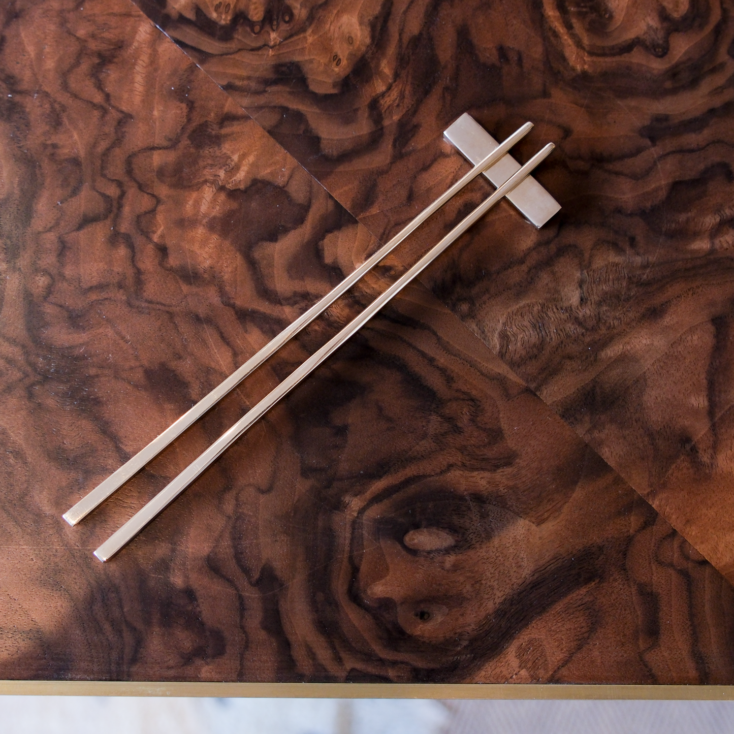 Bronze chopstick rest