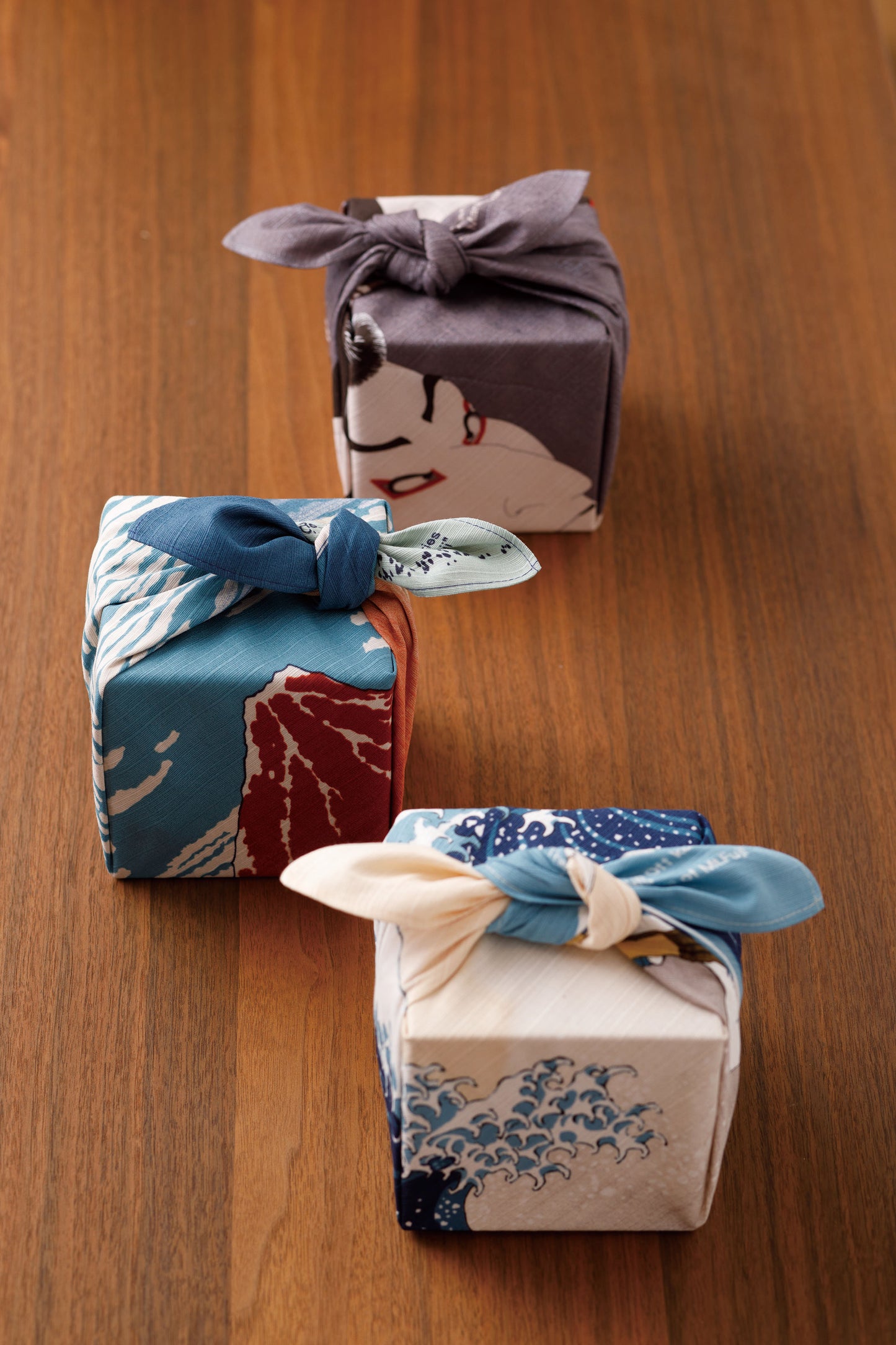 Furoshiki: Ukiyo-e, Sharaku, Gray