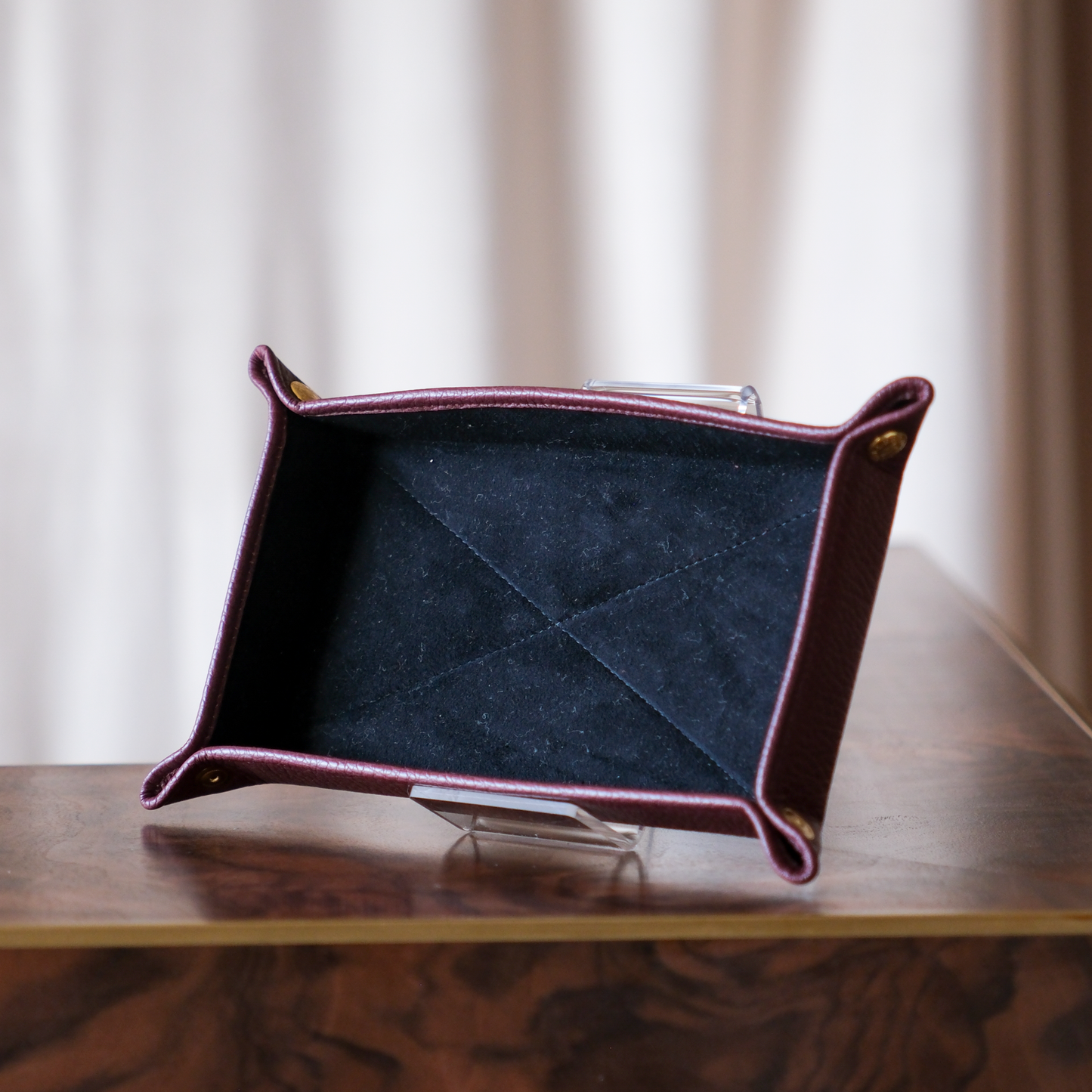 Classic leather valet tray