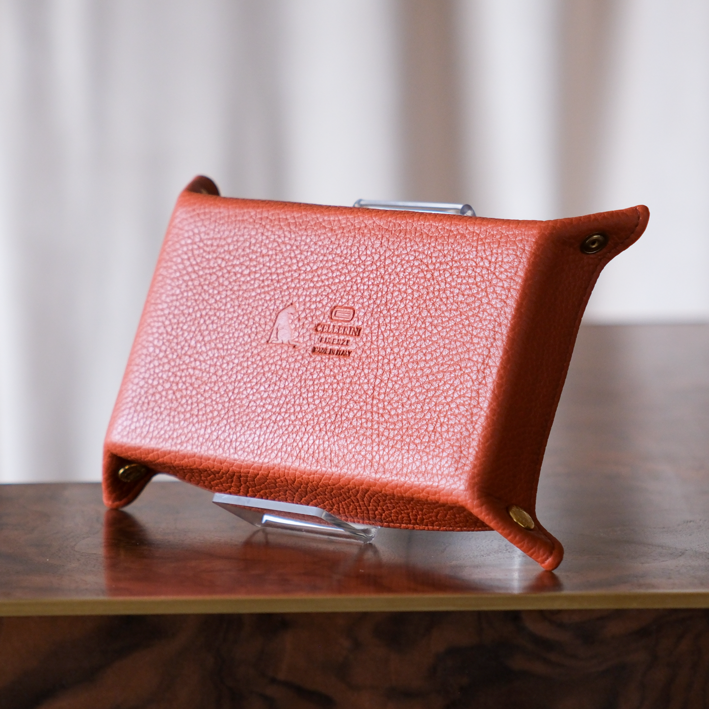 Classic leather valet tray