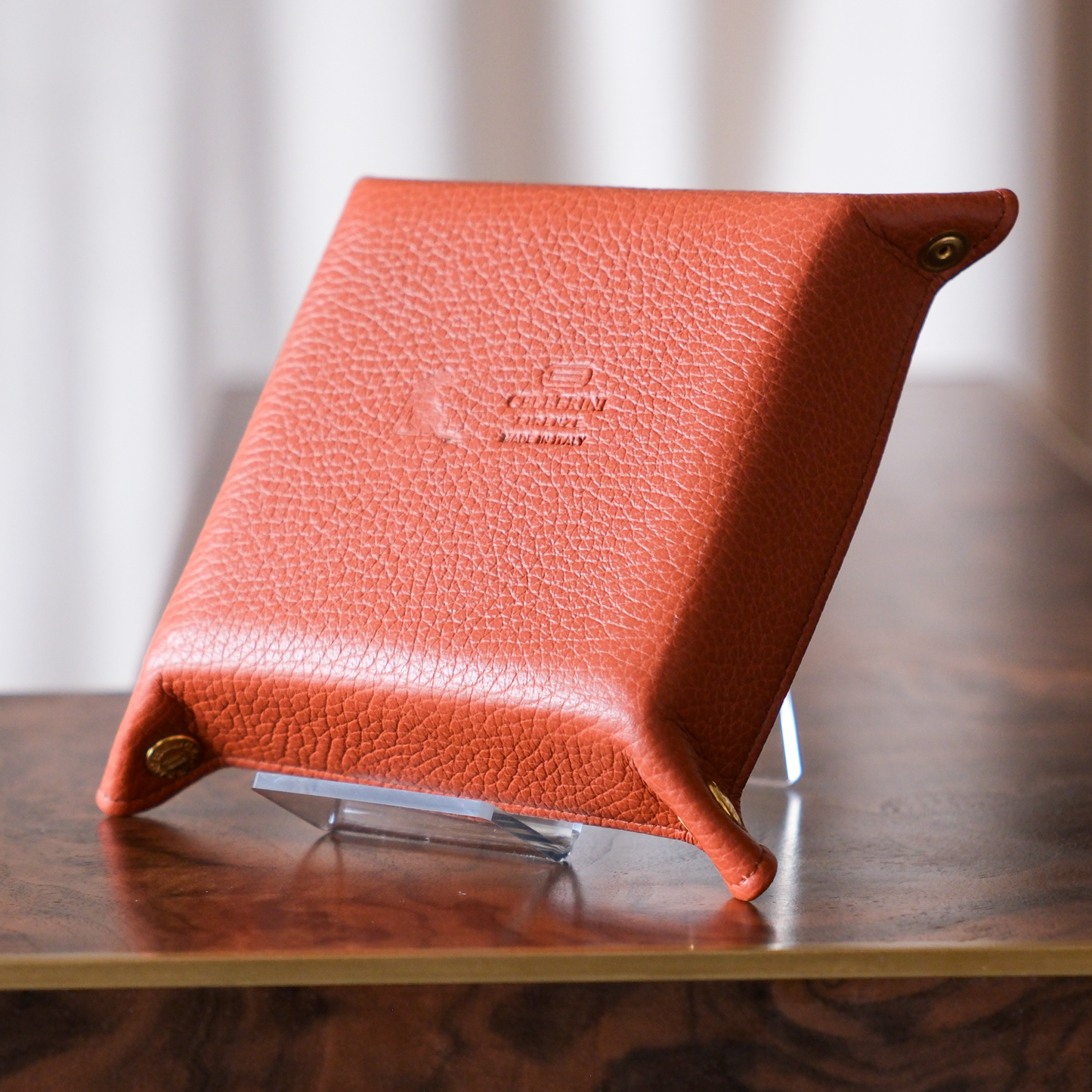 Classic leather valet tray