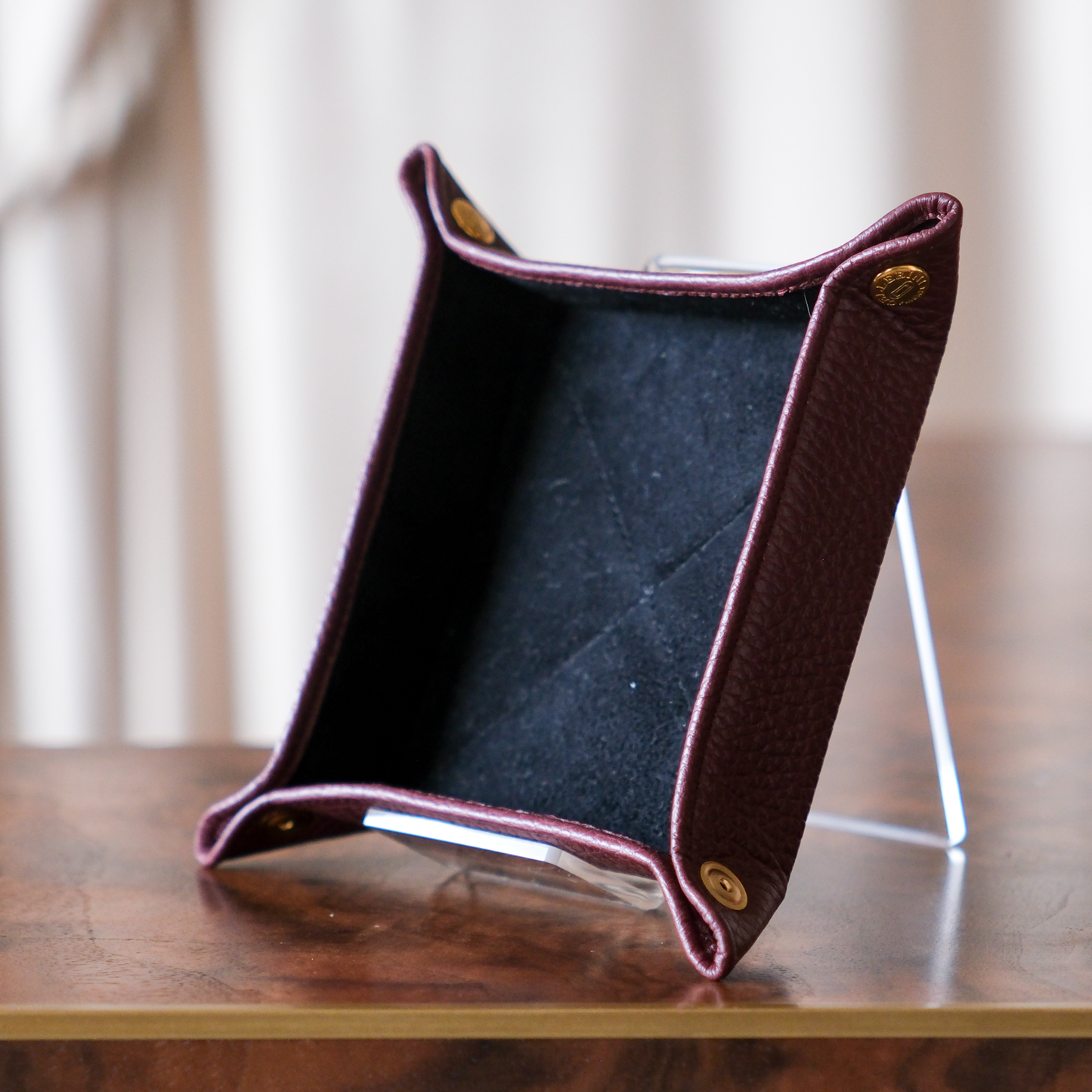 Classic leather valet tray