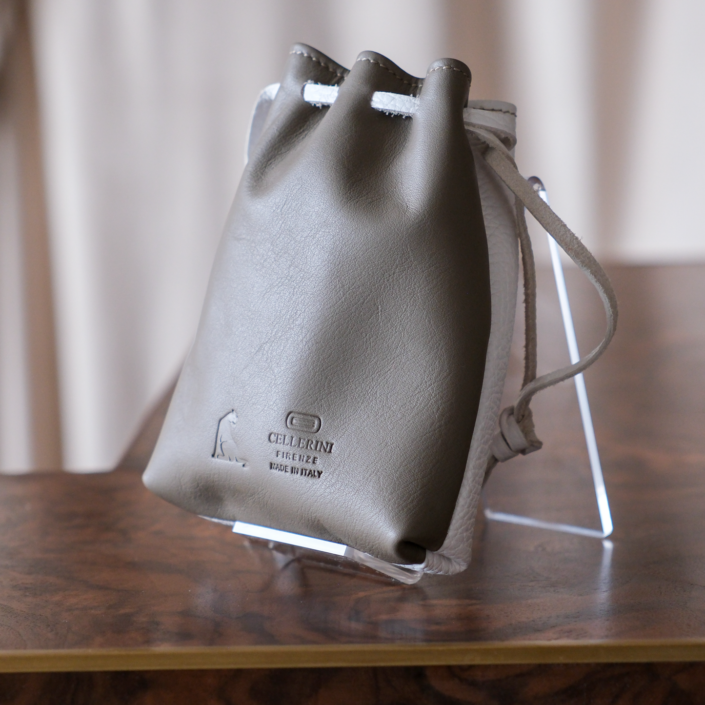 Golf ball pouch