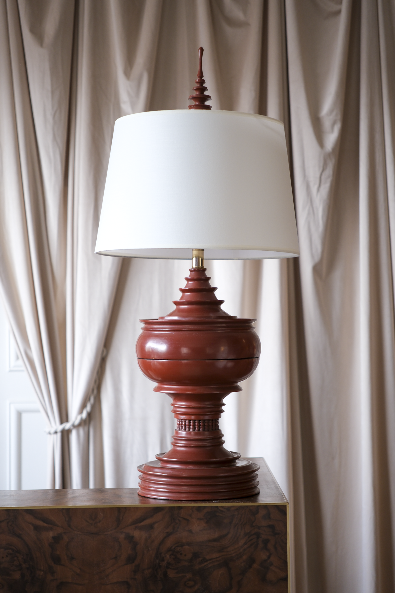 Burmese lacquerware lamp