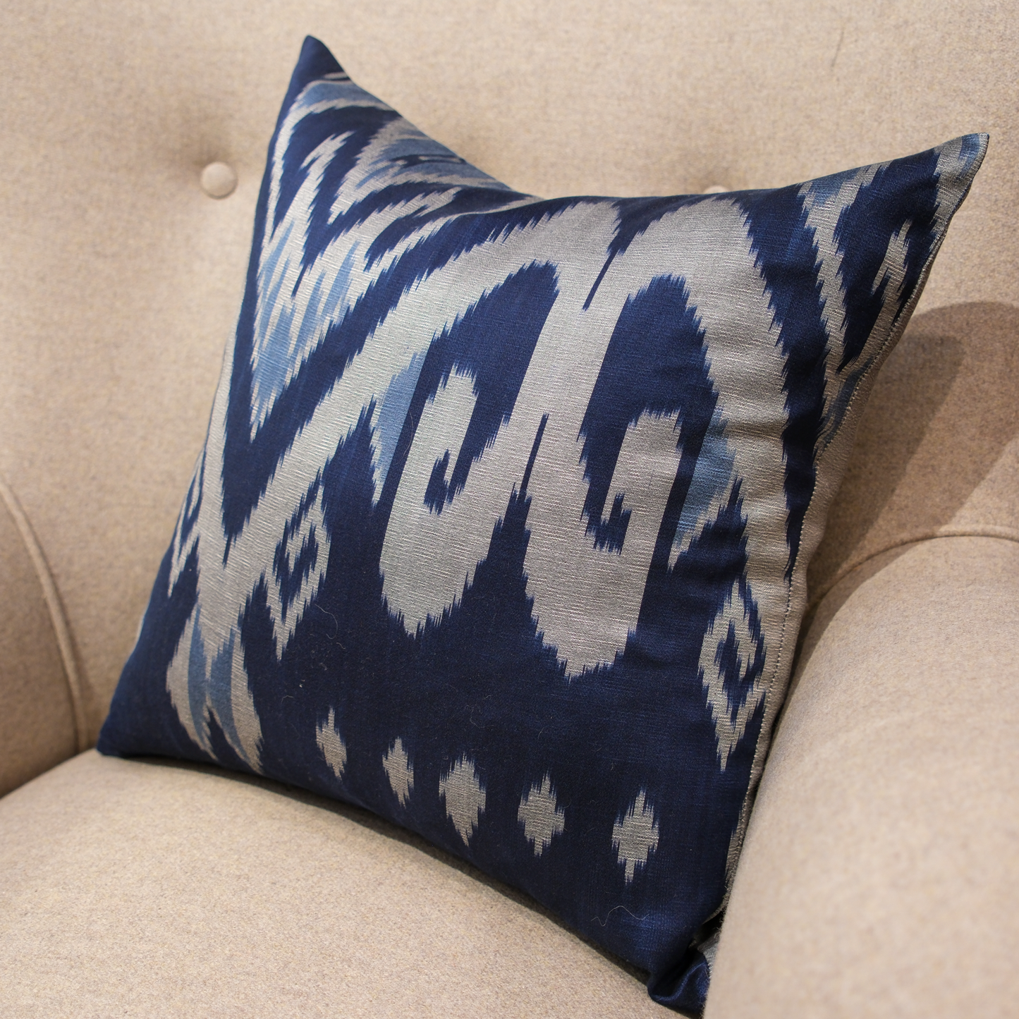 Silk Cushion Cover: Organ