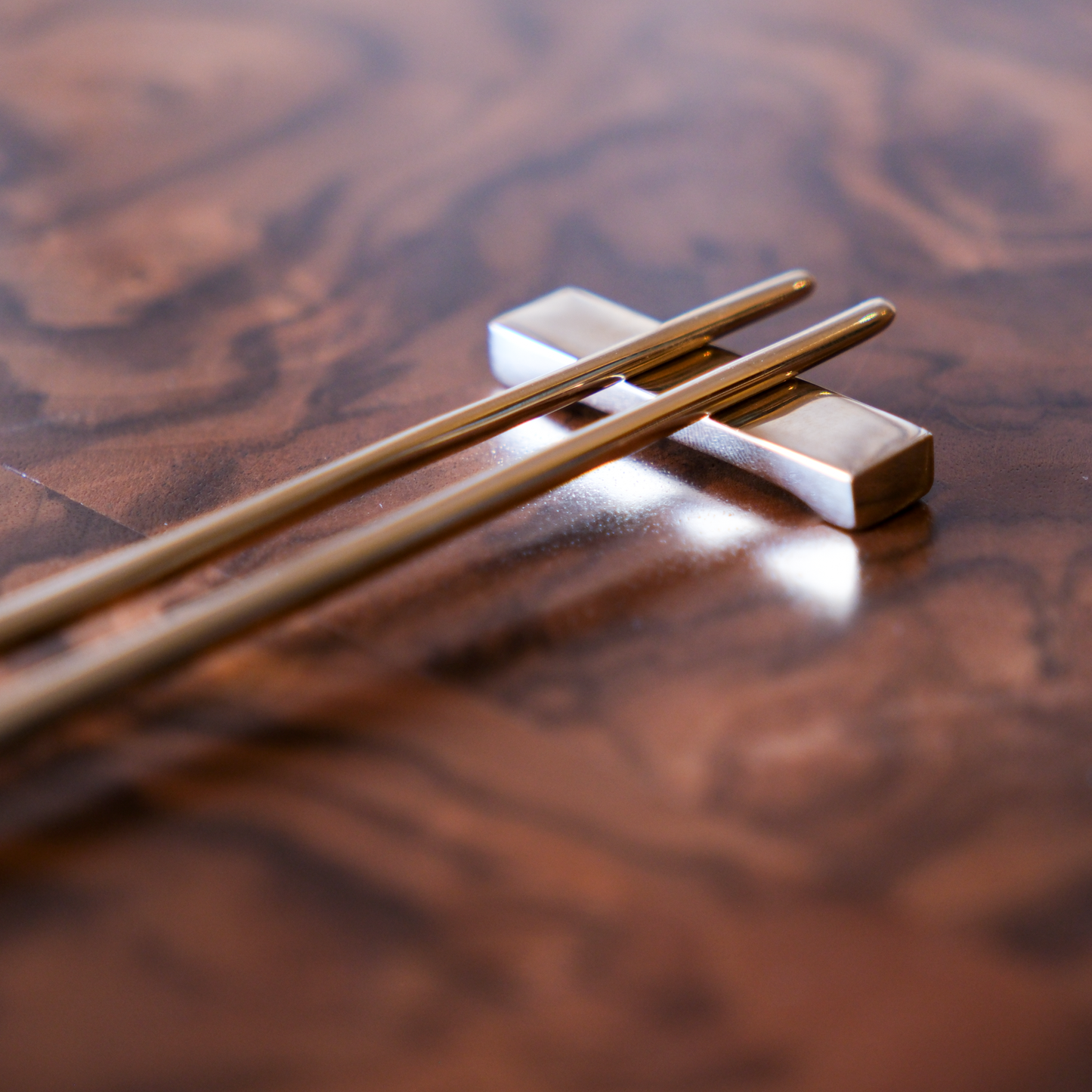 Bronze chopstick rest