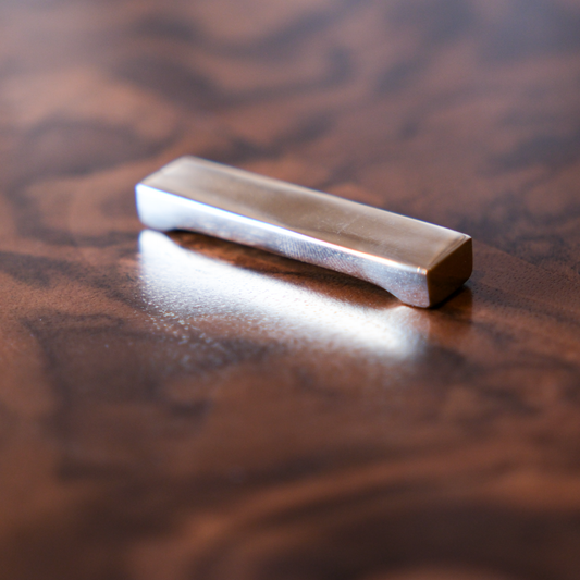 Bronze chopstick rest
