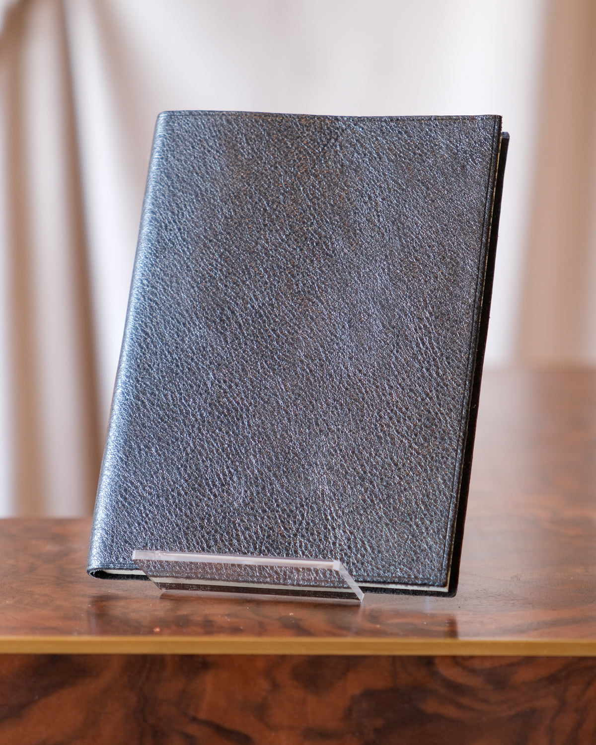 Leather notebook, Klimt — natural-tanned Florentine leather with hand-marbled edges by Giulio Giannini e Figlio, Florence