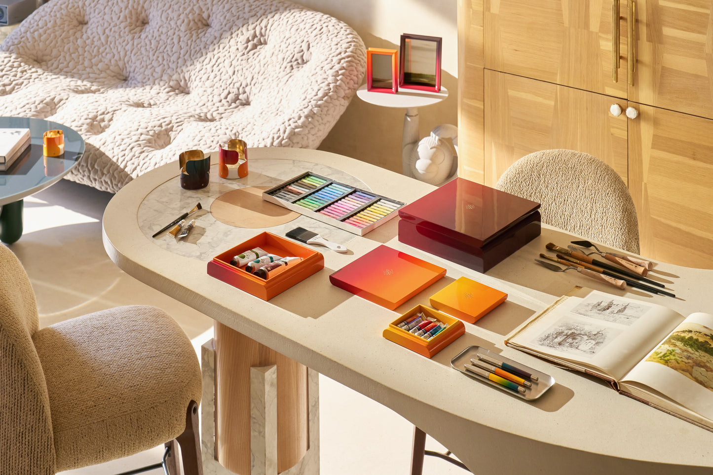 Moonbow square box small