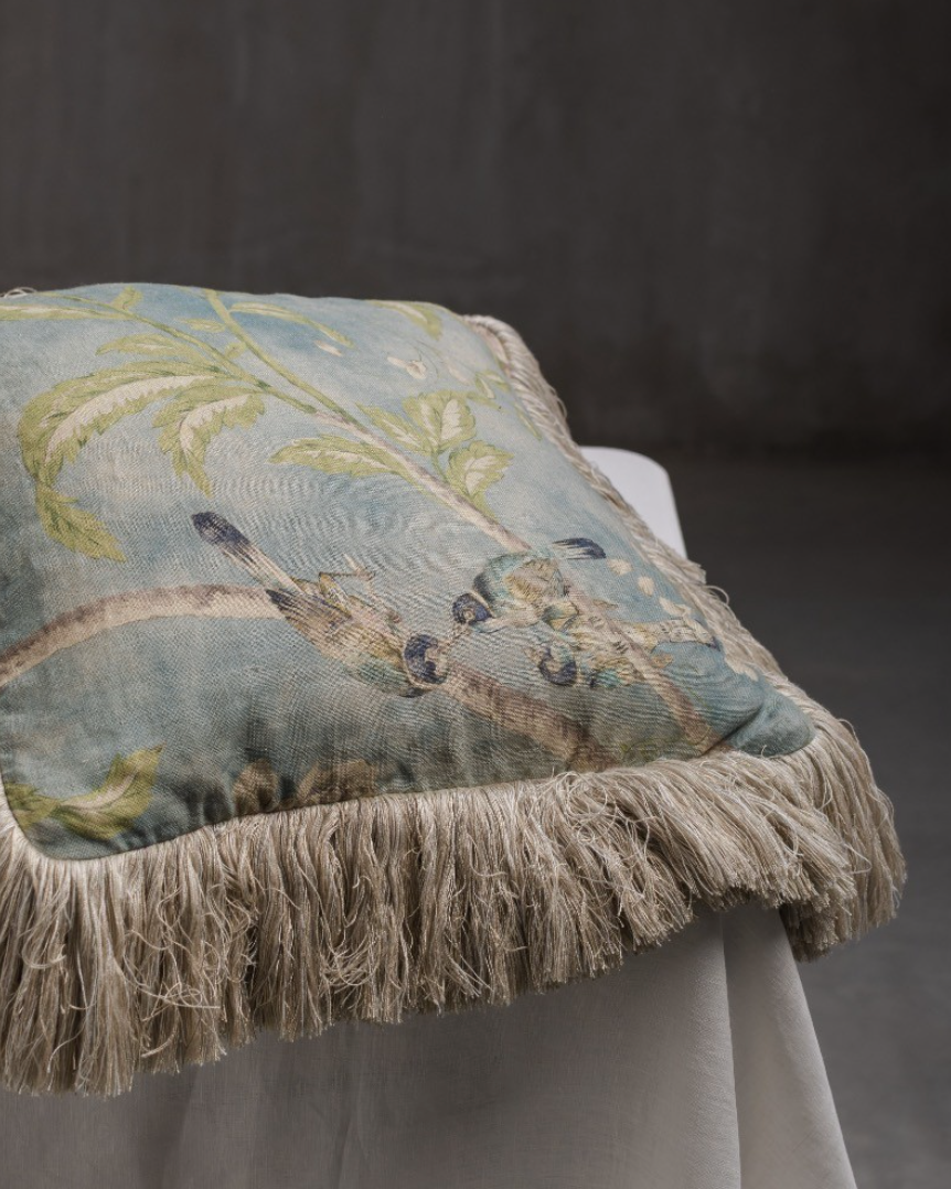 Ludo cushion cover: linen azzurro