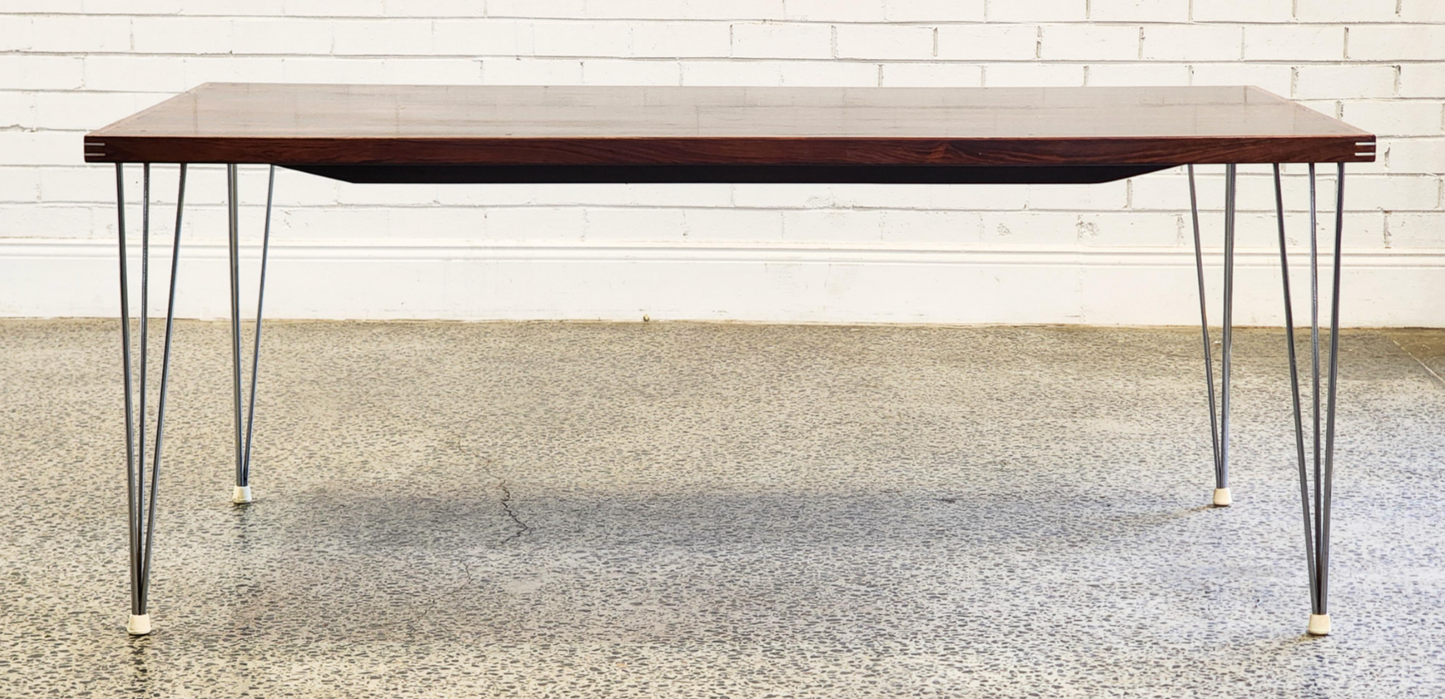 Hove Møbler: Norwegian Rosewood Dining Table on Hairpin Legs, Mid-Century