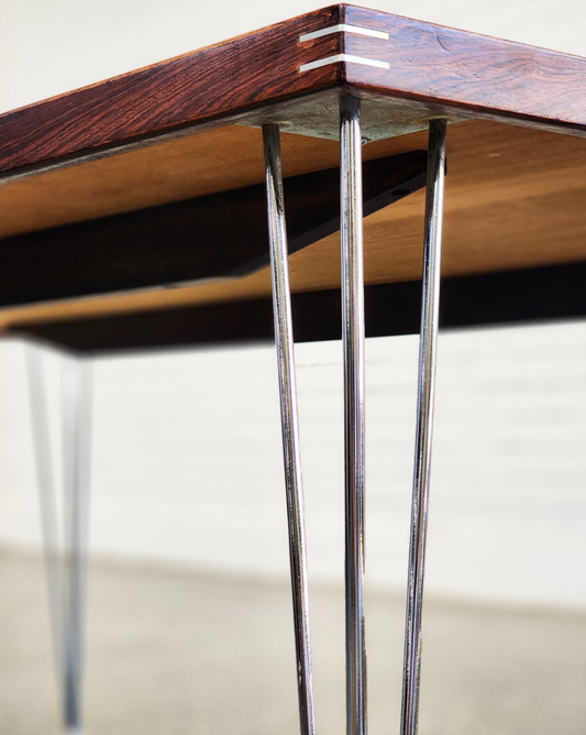 Hove Møbler: Norwegian Rosewood Dining Table on Hairpin Legs, Mid-Century