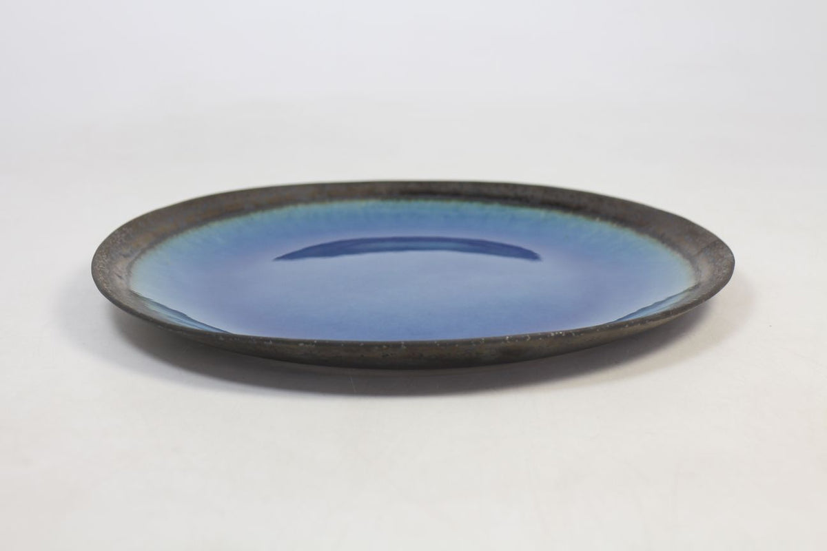 Glassy collection plate in blue by Prempracha's Collection