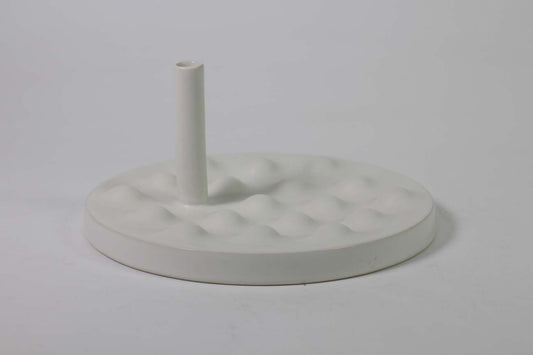 Rest Vase in matt white by Prempracha's Collection